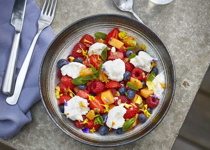 Salade d’été fruits et mozzarella