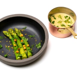 Asperges, sabayon aux herbes