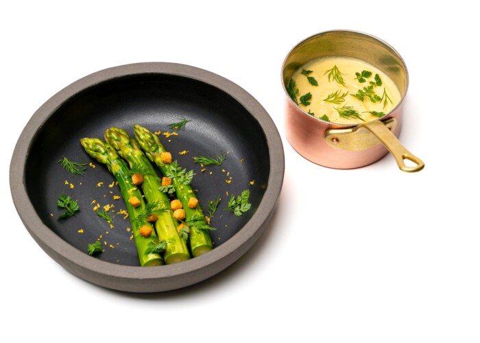 Asperges, sabayon aux herbes