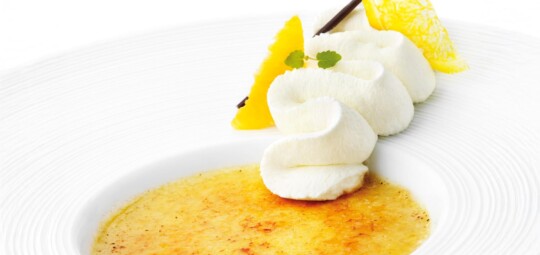 Crème brûlée à l’orange et à la cannelle