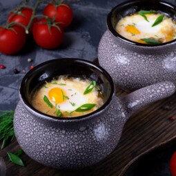 Œufs cocotte au maroilles