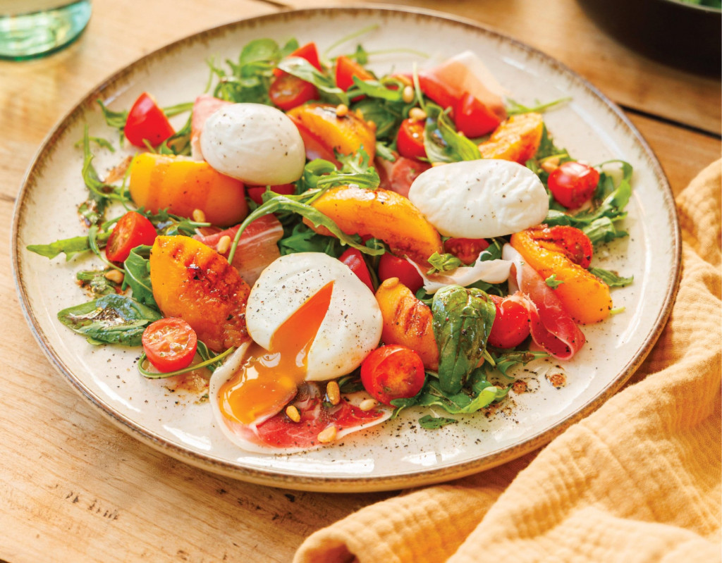 Salade d&rsquo;été à l&rsquo;œuf poché