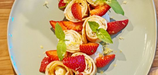 Crêpe moelleuse aux fraises