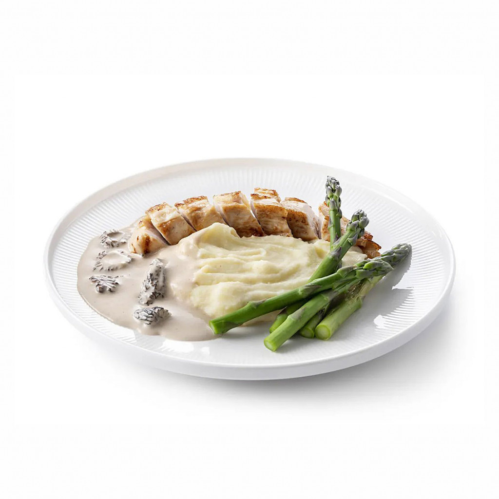 Poulet basse température, sauce aux morilles et aligot au comté