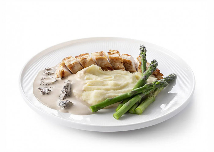 Poulet basse température, sauce aux morilles et aligot au comté